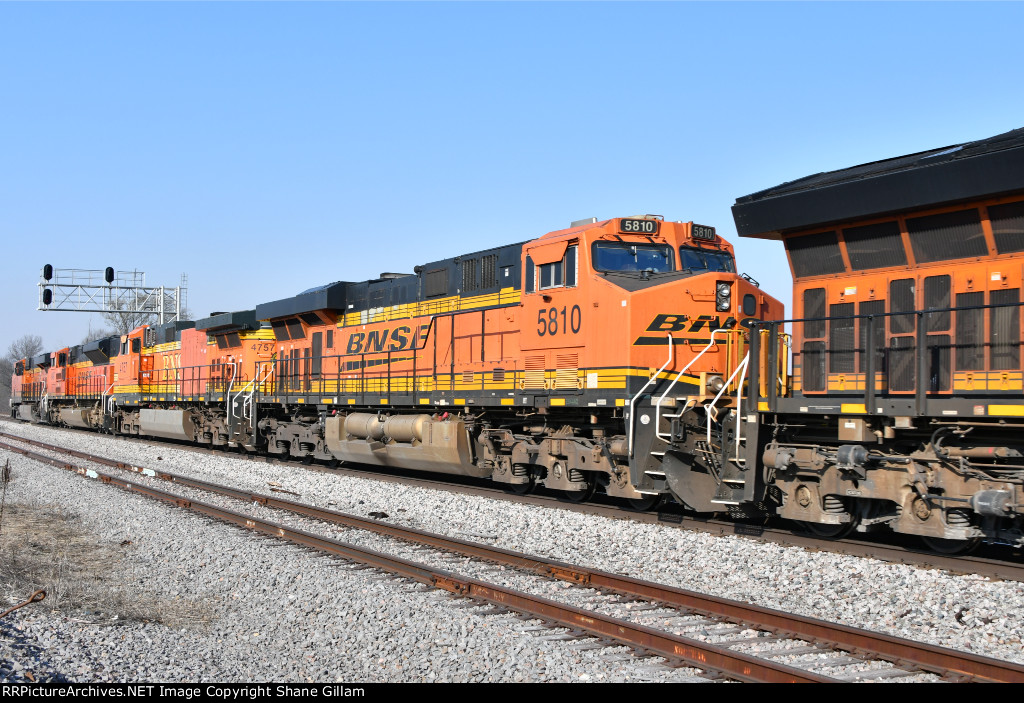 BNSF 5810 Roster shot.